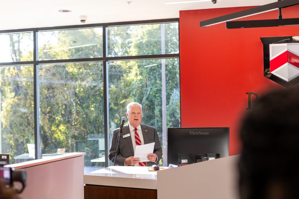 Robert Shaw, President and CEO of Paragon Bank, speaks at the opening of the Paragon Bank Oxford, Miss Banking Center